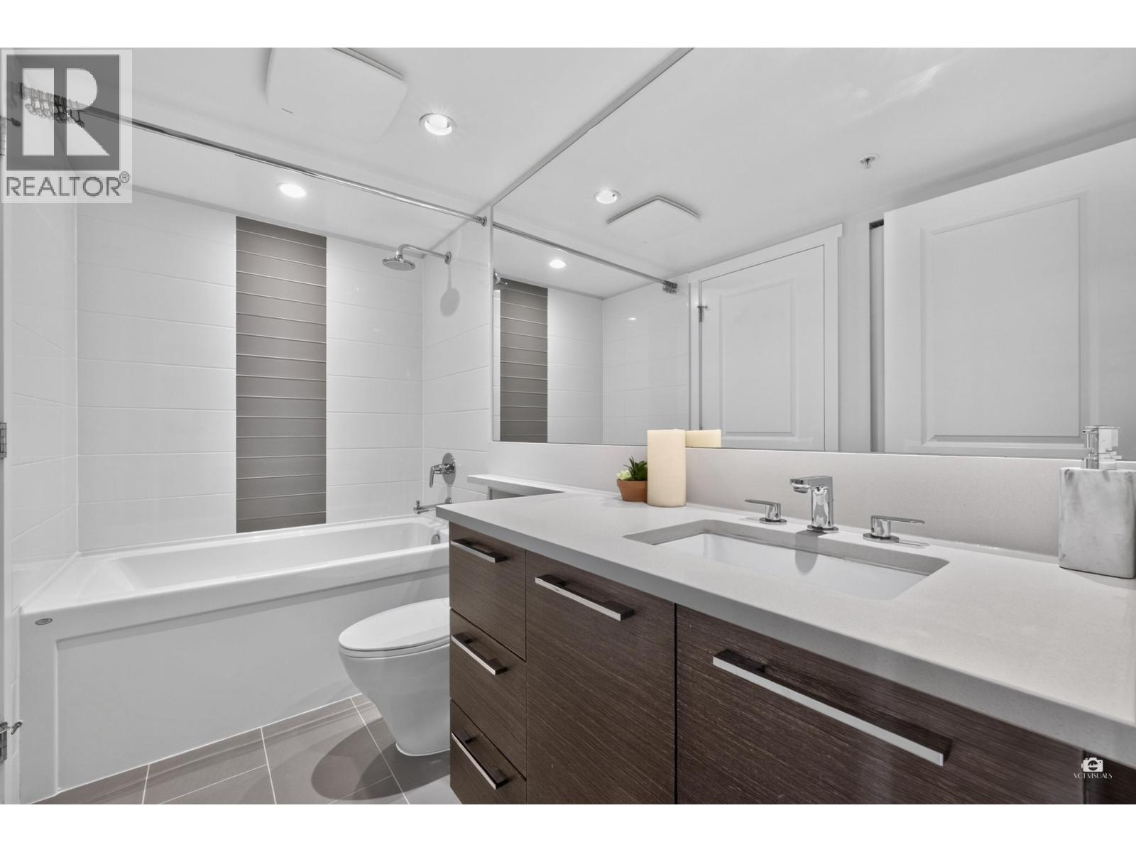 1806 6658 Dow Avenue Property Photo 20