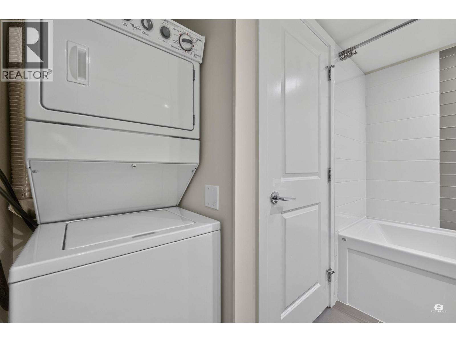1806 6658 Dow Avenue Property Photo 21