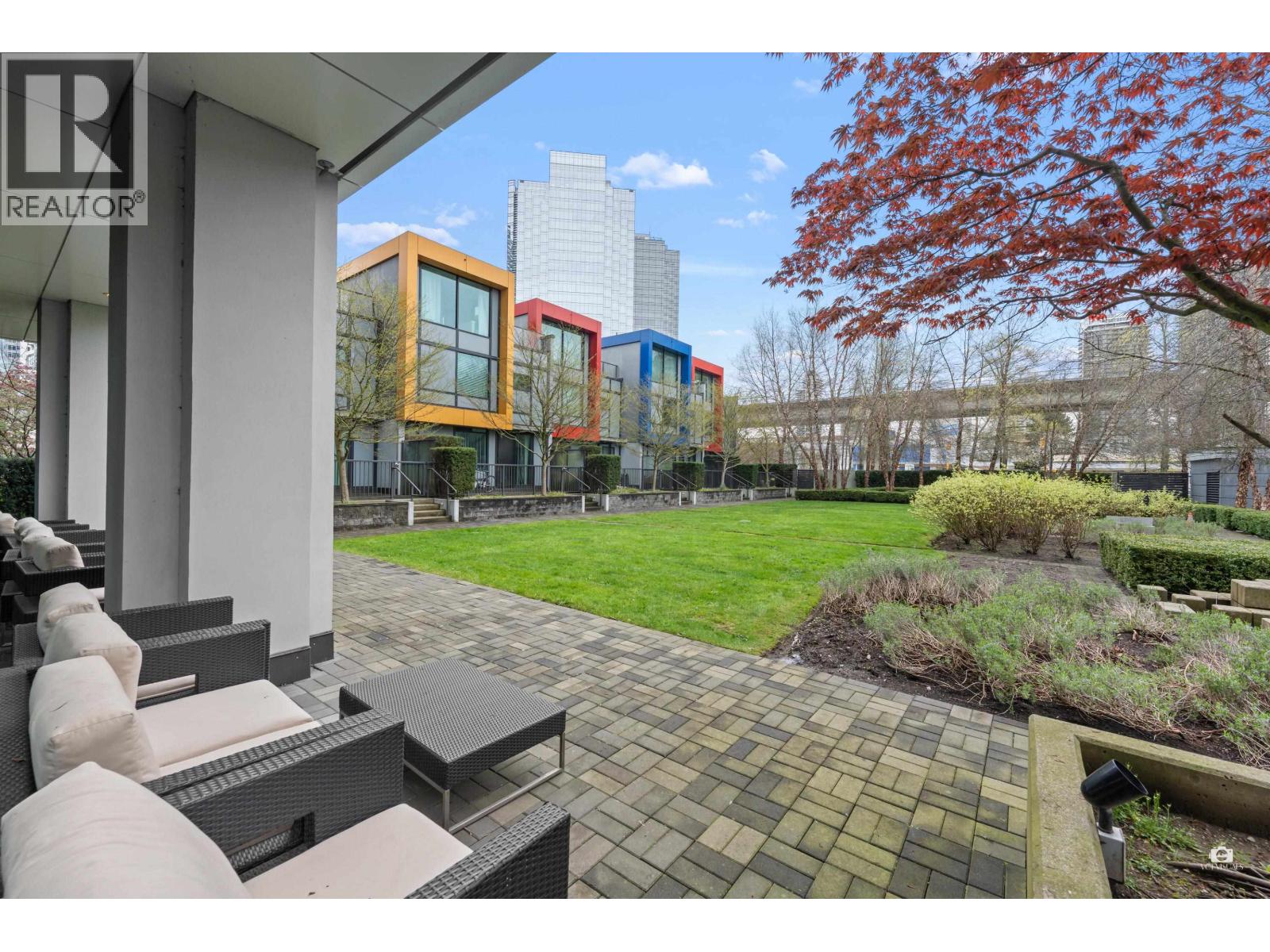 1806 6658 Dow Avenue Property Photo 34