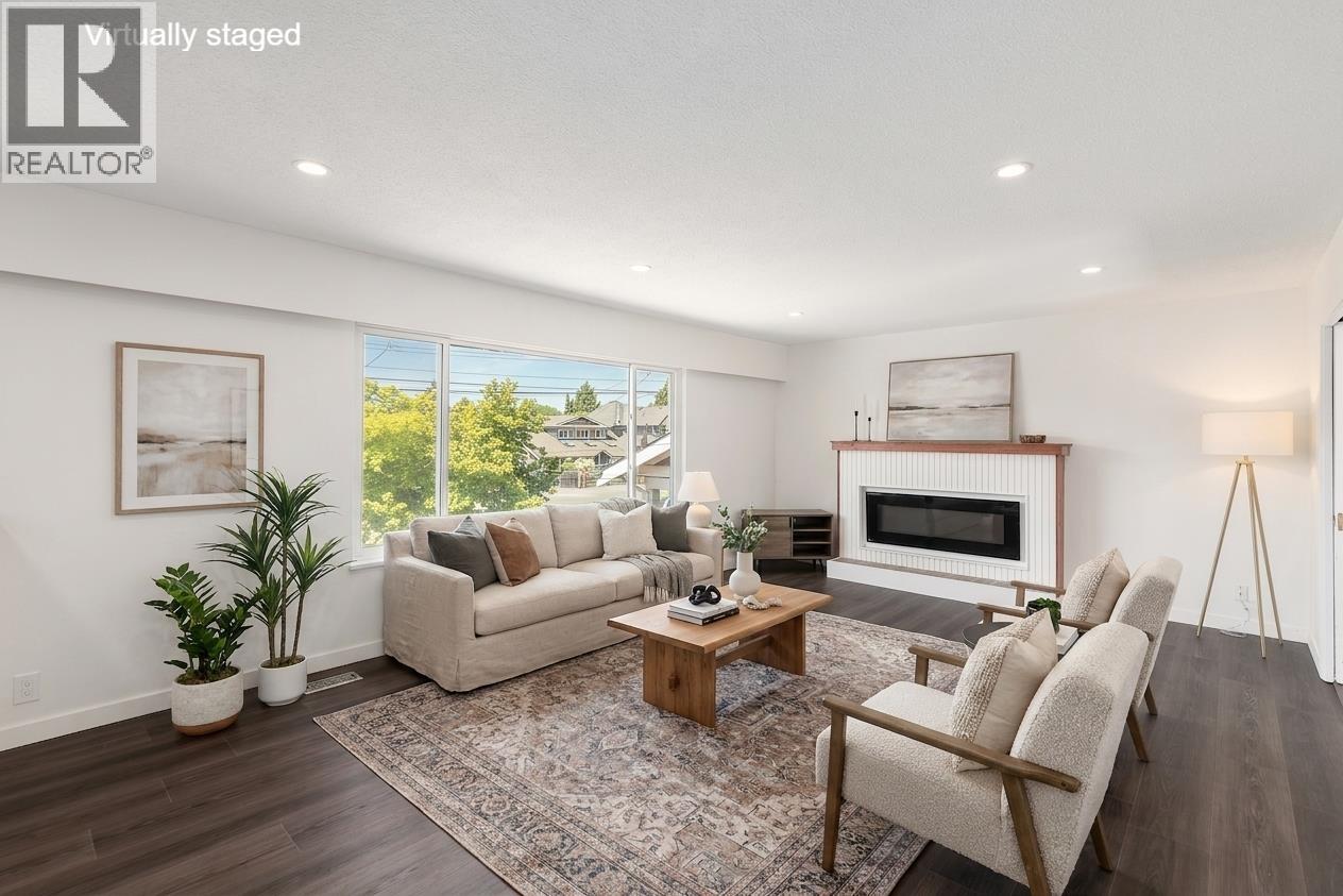 4600 53 STREET Property Photo 1