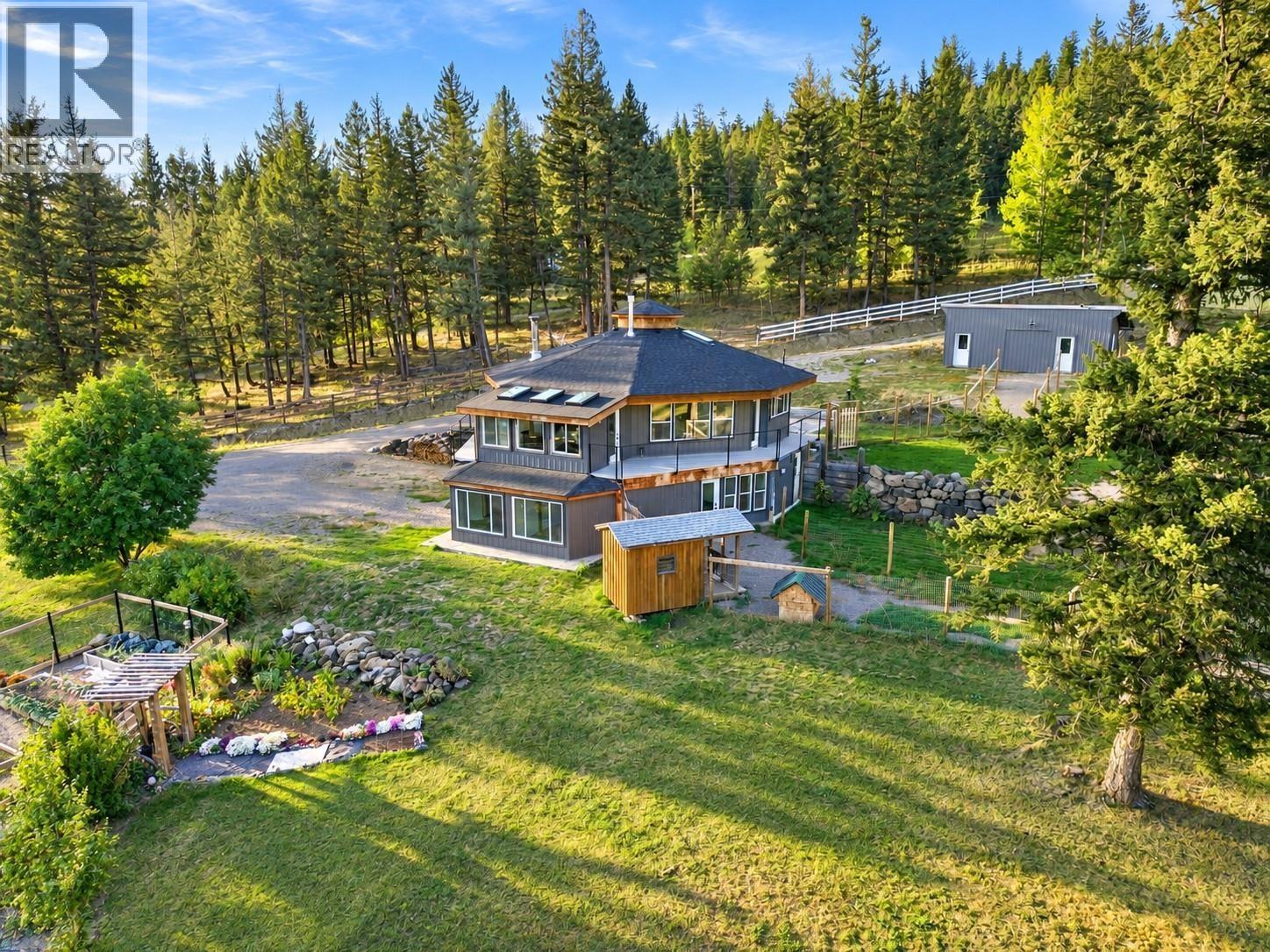 6318 HIGHLAND CRESCENT Property Photo 1