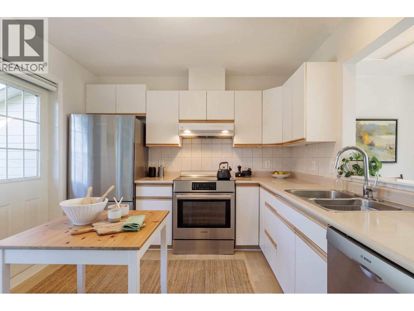8 5768 Marine Way Property Photo 11