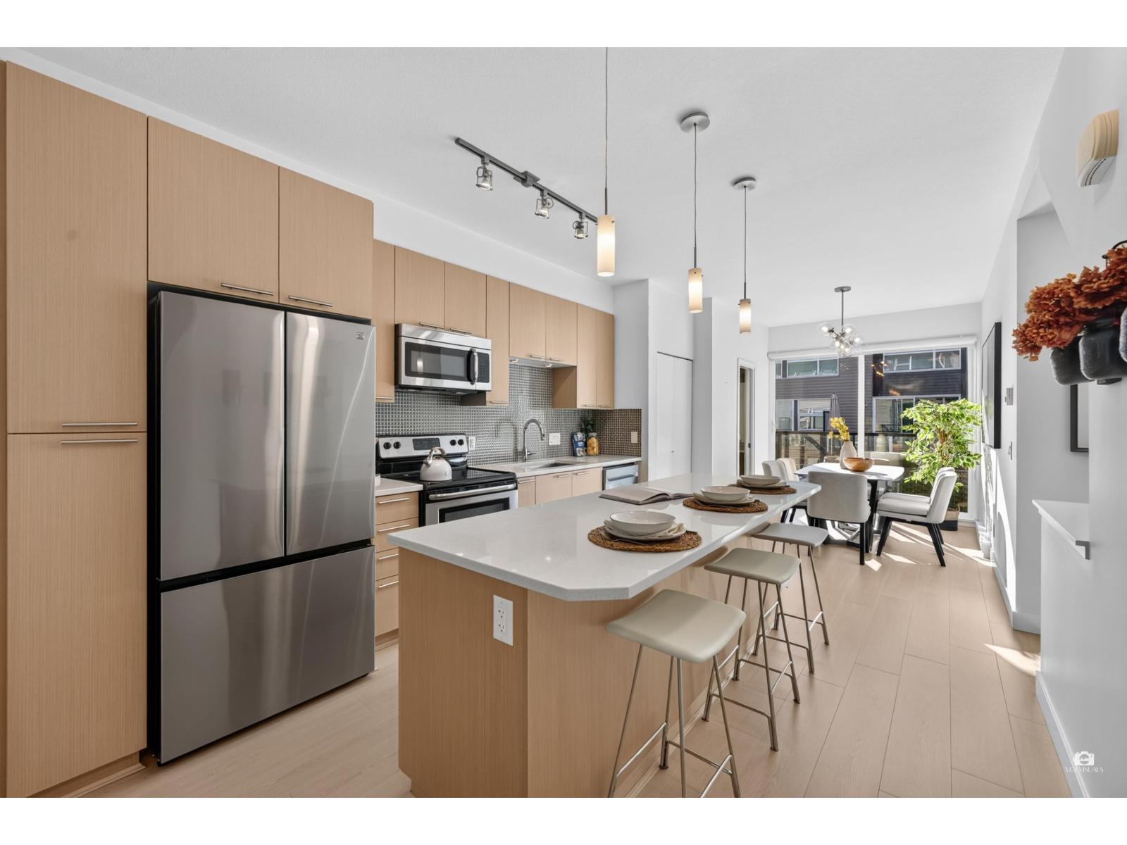 148 2228 162 Street Property Photo 6