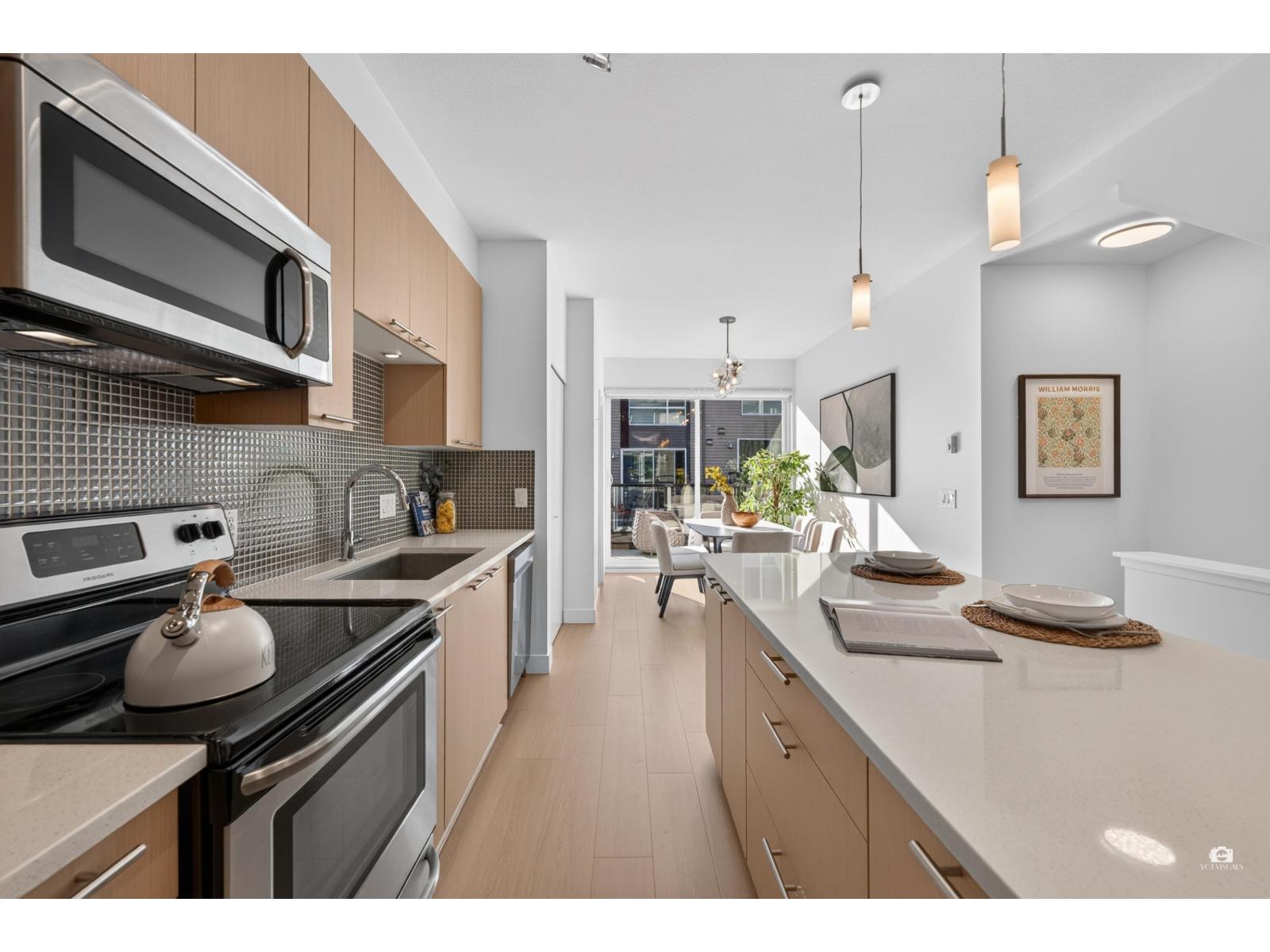 148 2228 162 Street Property Photo 7