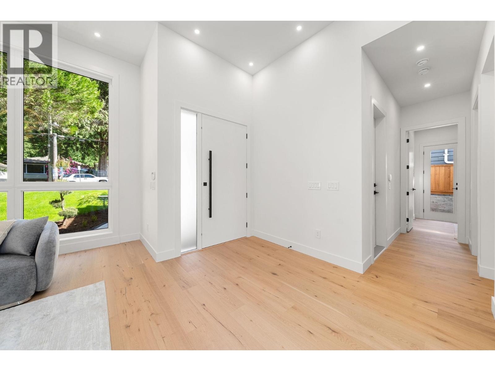 1511 Burrill Avenue Property Photo 5