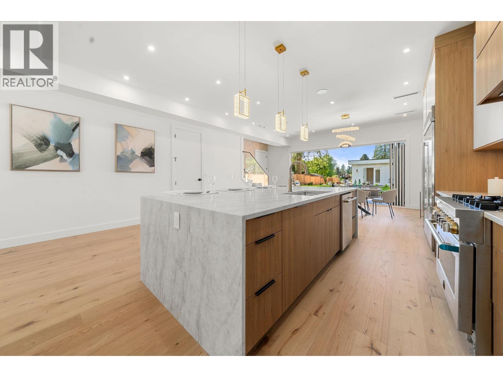 1511 Burrill Avenue Property Photo 8