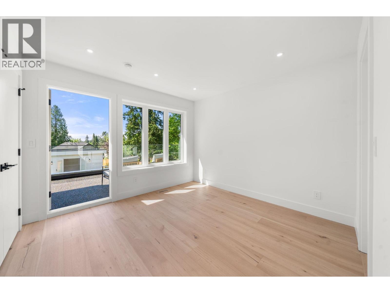 1511 Burrill Avenue Property Photo 21