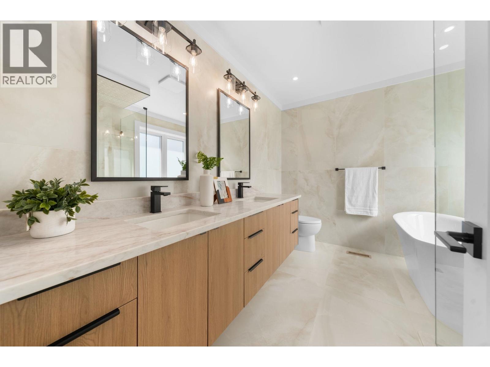 1511 Burrill Avenue Property Photo 25