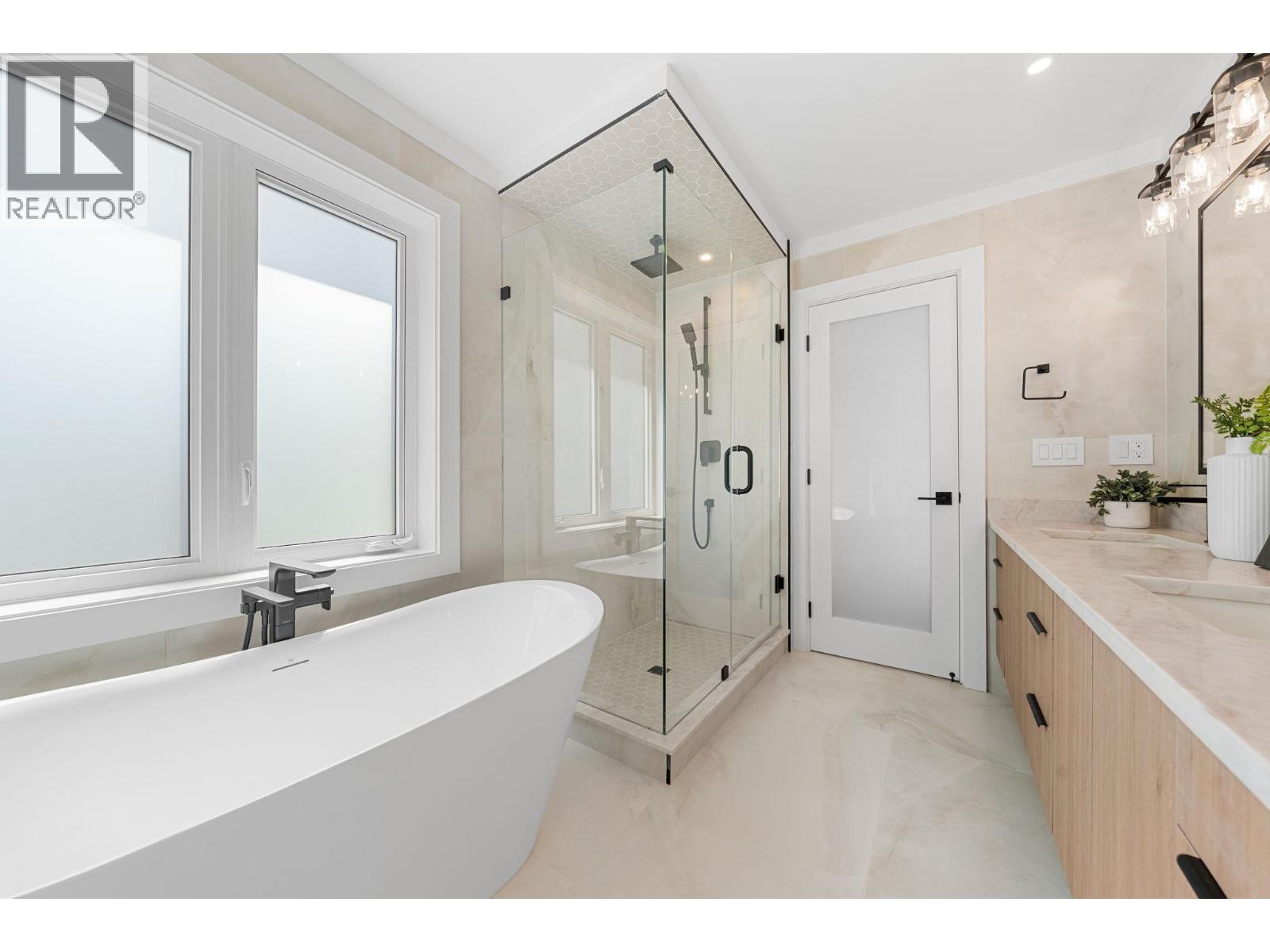 1511 Burrill Avenue Property Photo 27