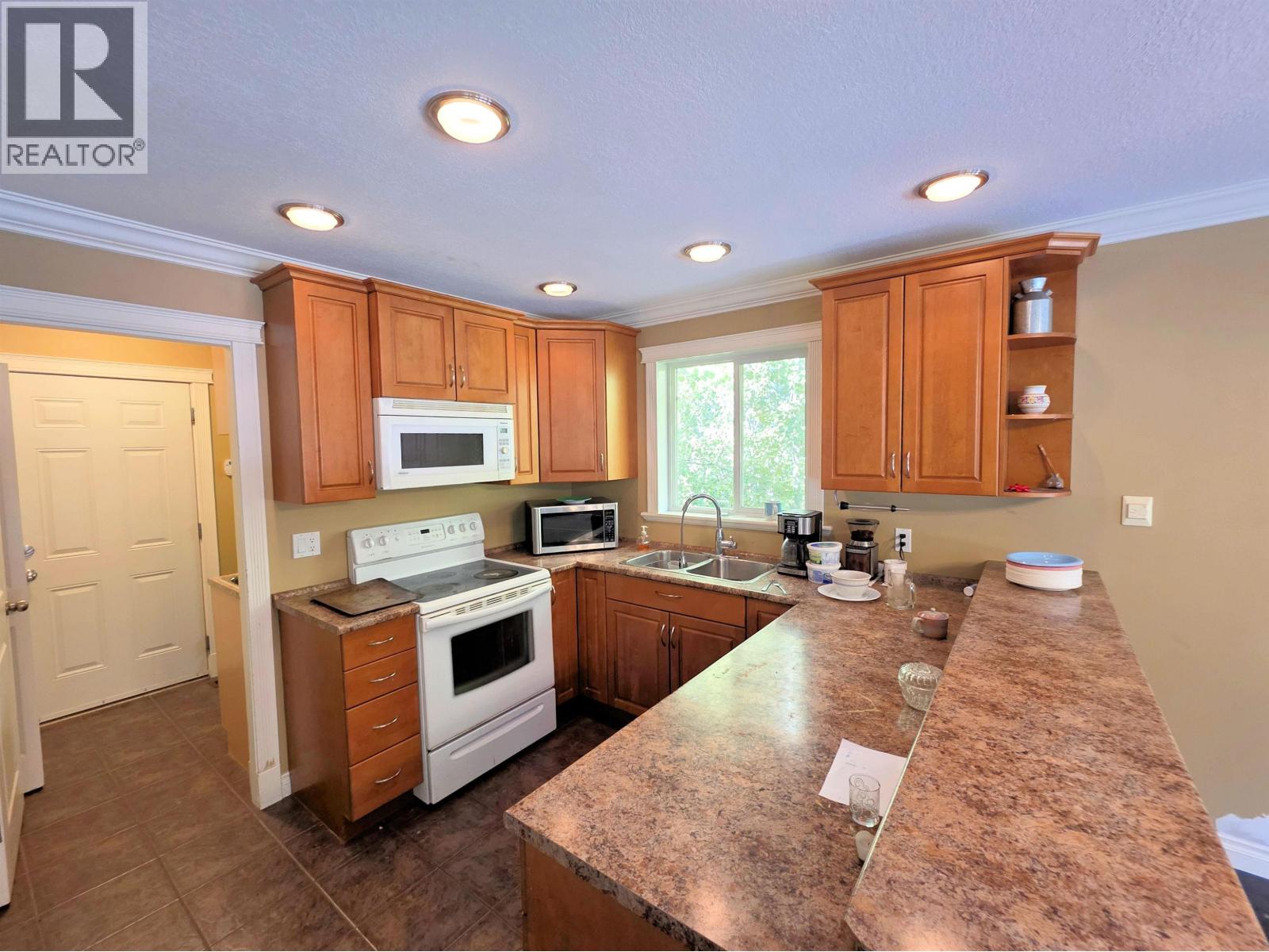 9122 Reynolds Road Property Photo 4