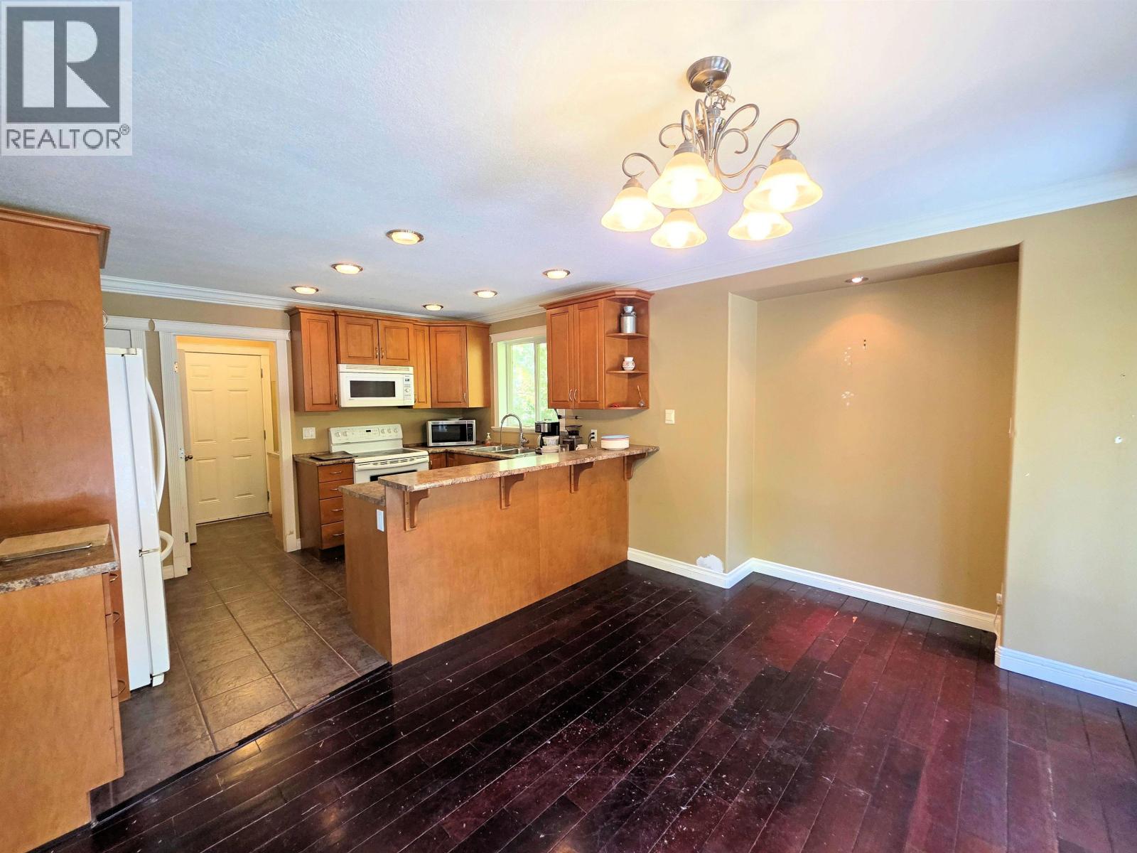 9122 Reynolds Road Property Photo 5