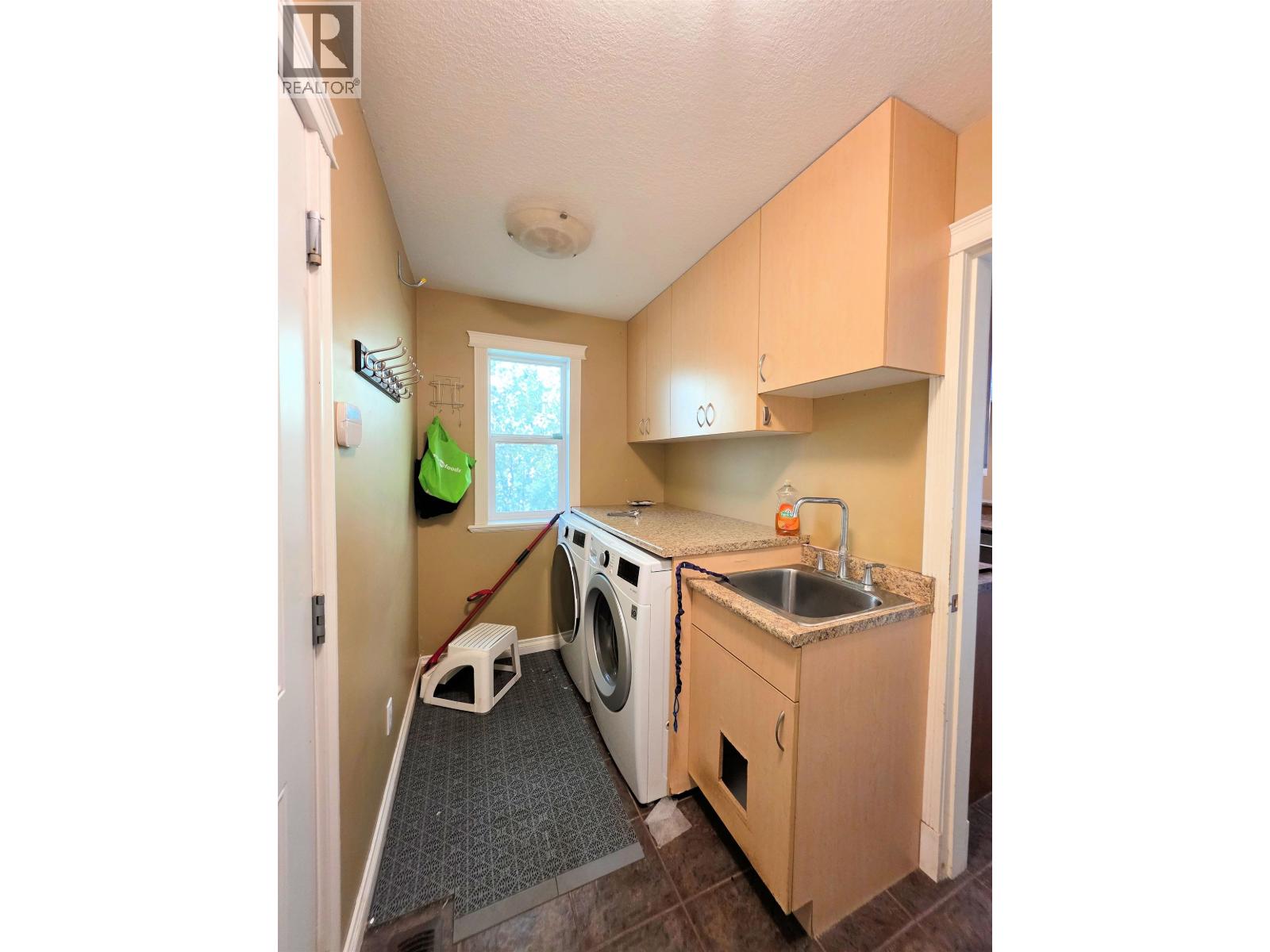 9122 Reynolds Road Property Photo 17