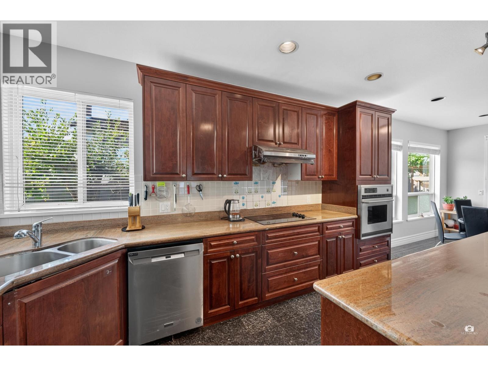 8151 Gilbert Road Property Photo 14