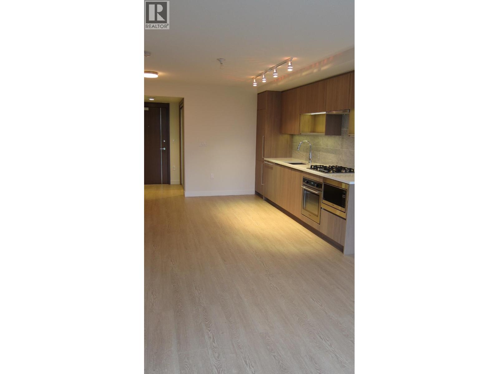 611 8988 Patterson Road Property Photo 2