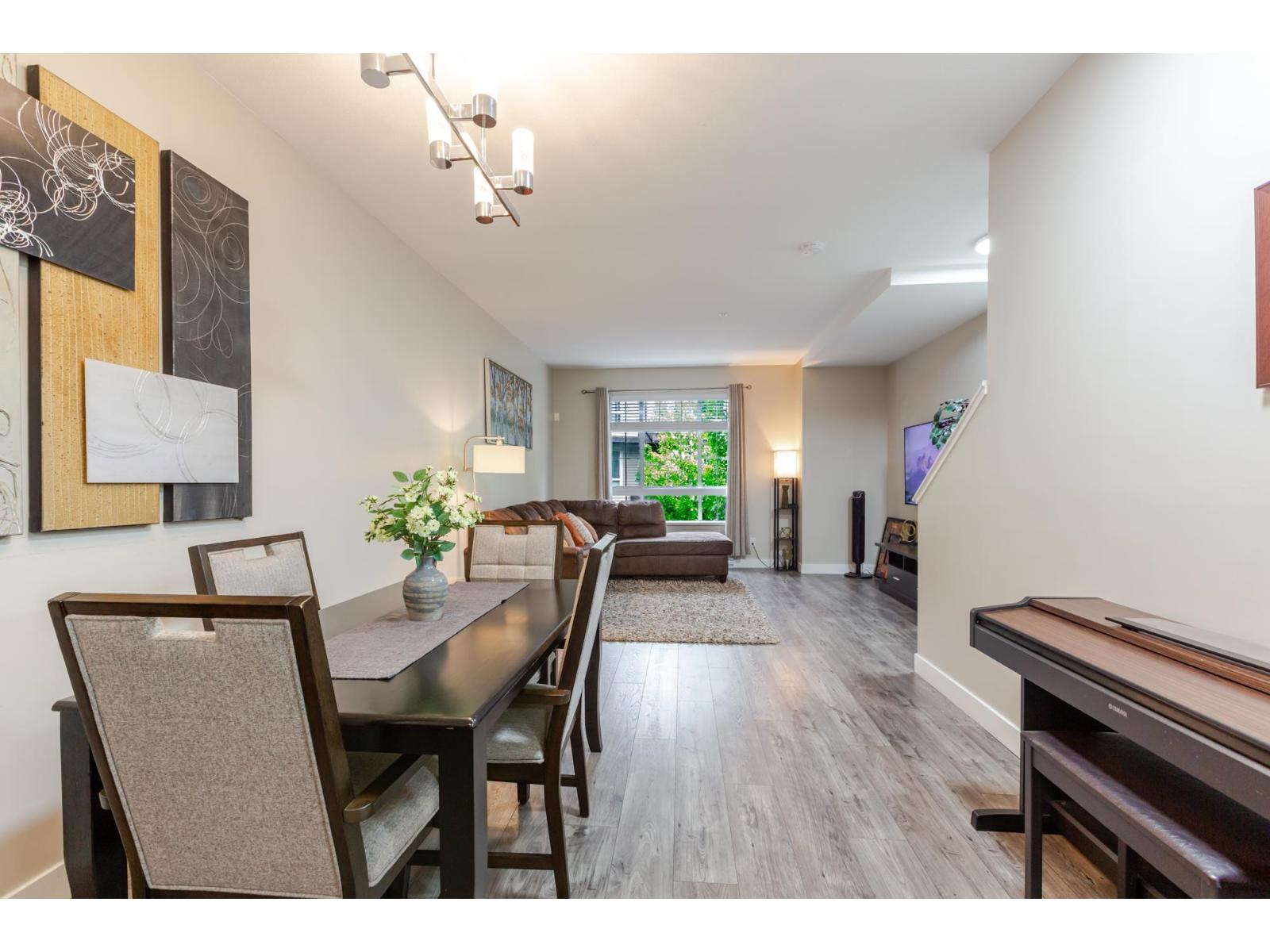54 21867 50 Avenue Property Photo 12