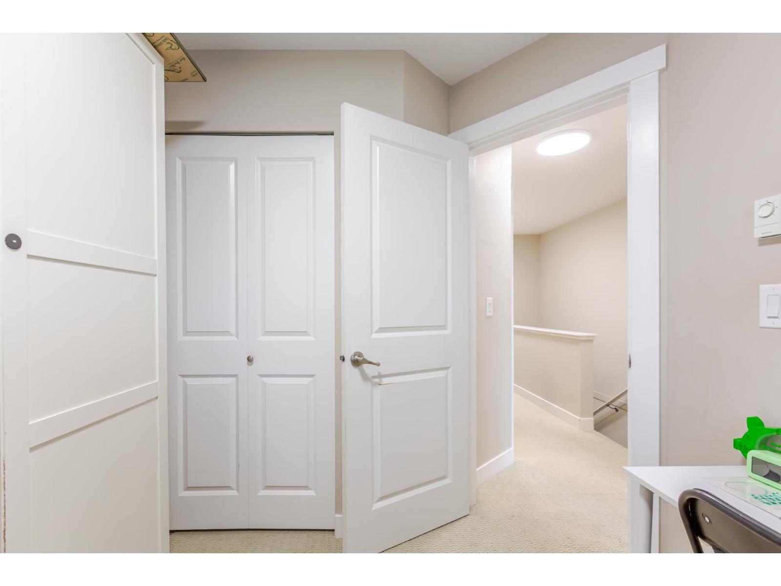 54 21867 50 Avenue Property Photo 30