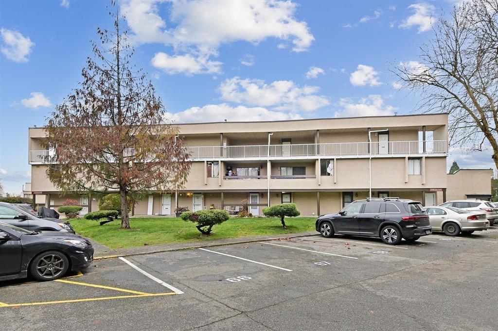 55 17708 60 AVENUE Property Photo 1