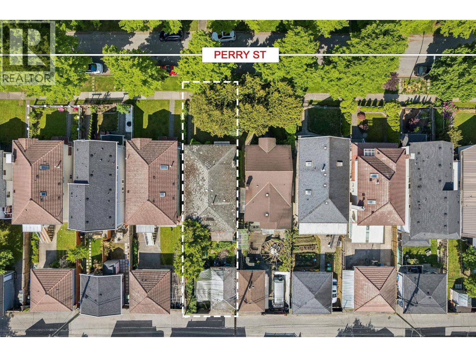 4420 Perry Street Property Photo 2
