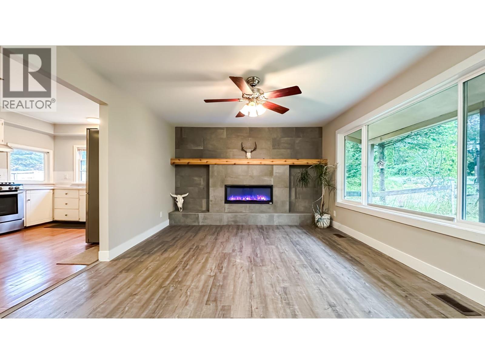 11185 272 Street Property Photo 10