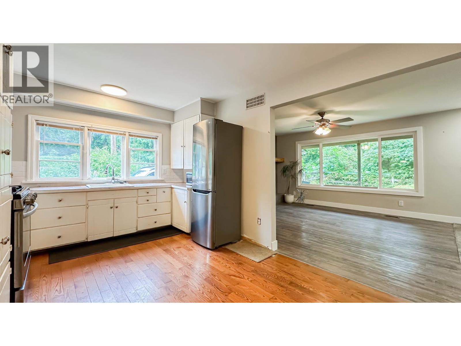 11185 272 Street Property Photo 13