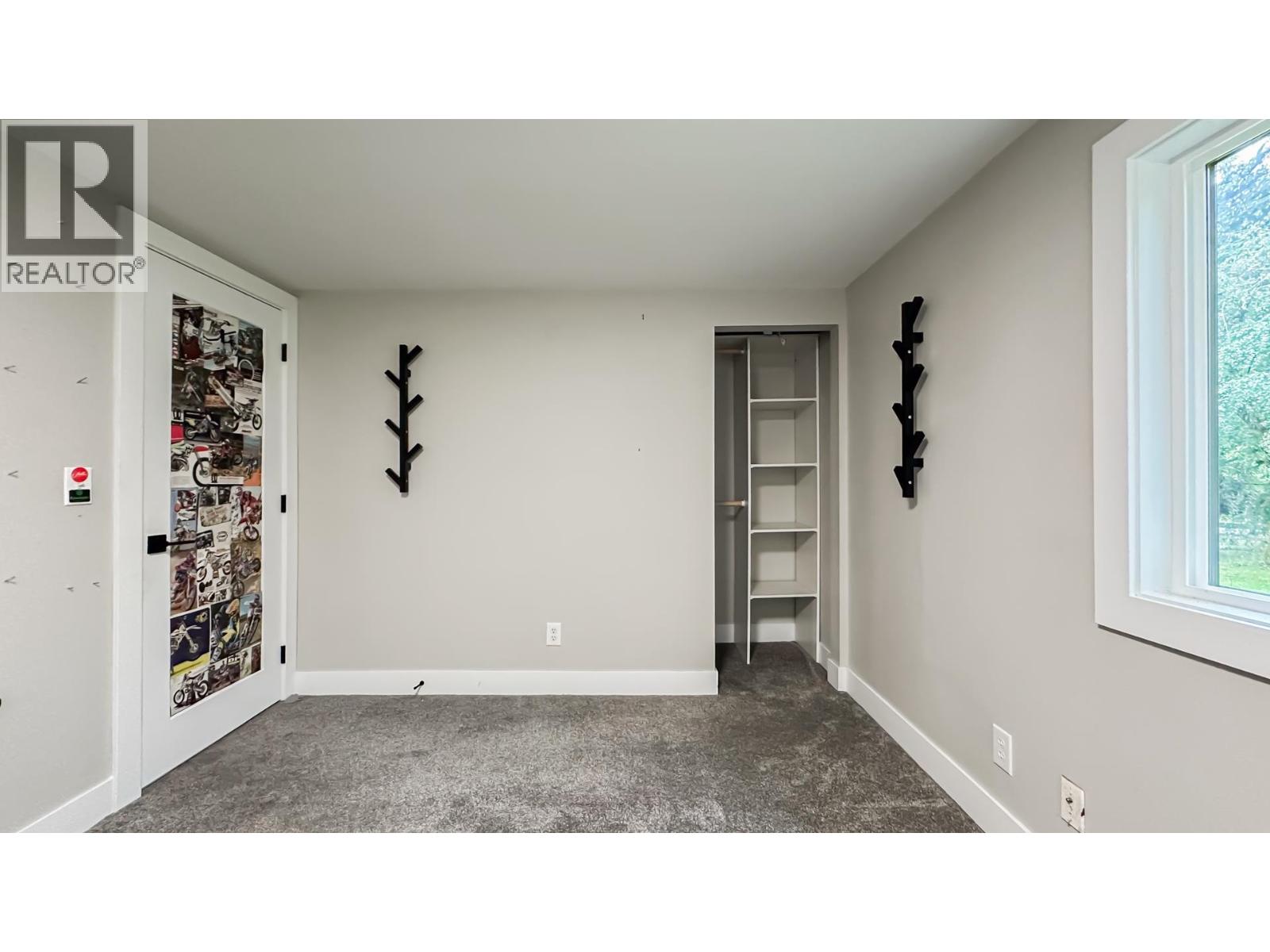 11185 272 Street Property Photo 24
