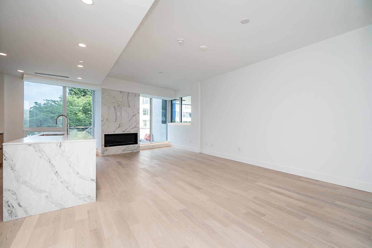 202 1475 Foster Street Property Photo 5