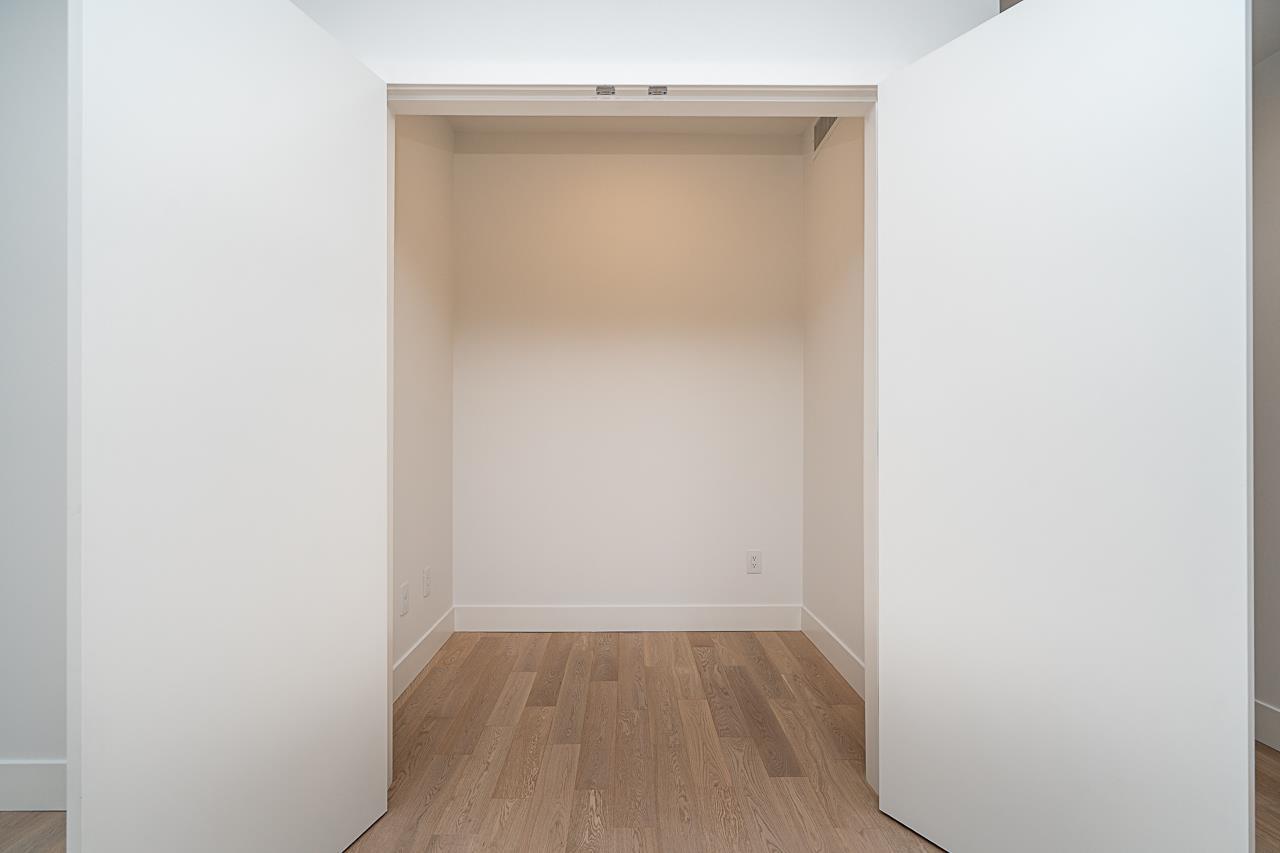 202 1475 Foster Street Property Photo 18