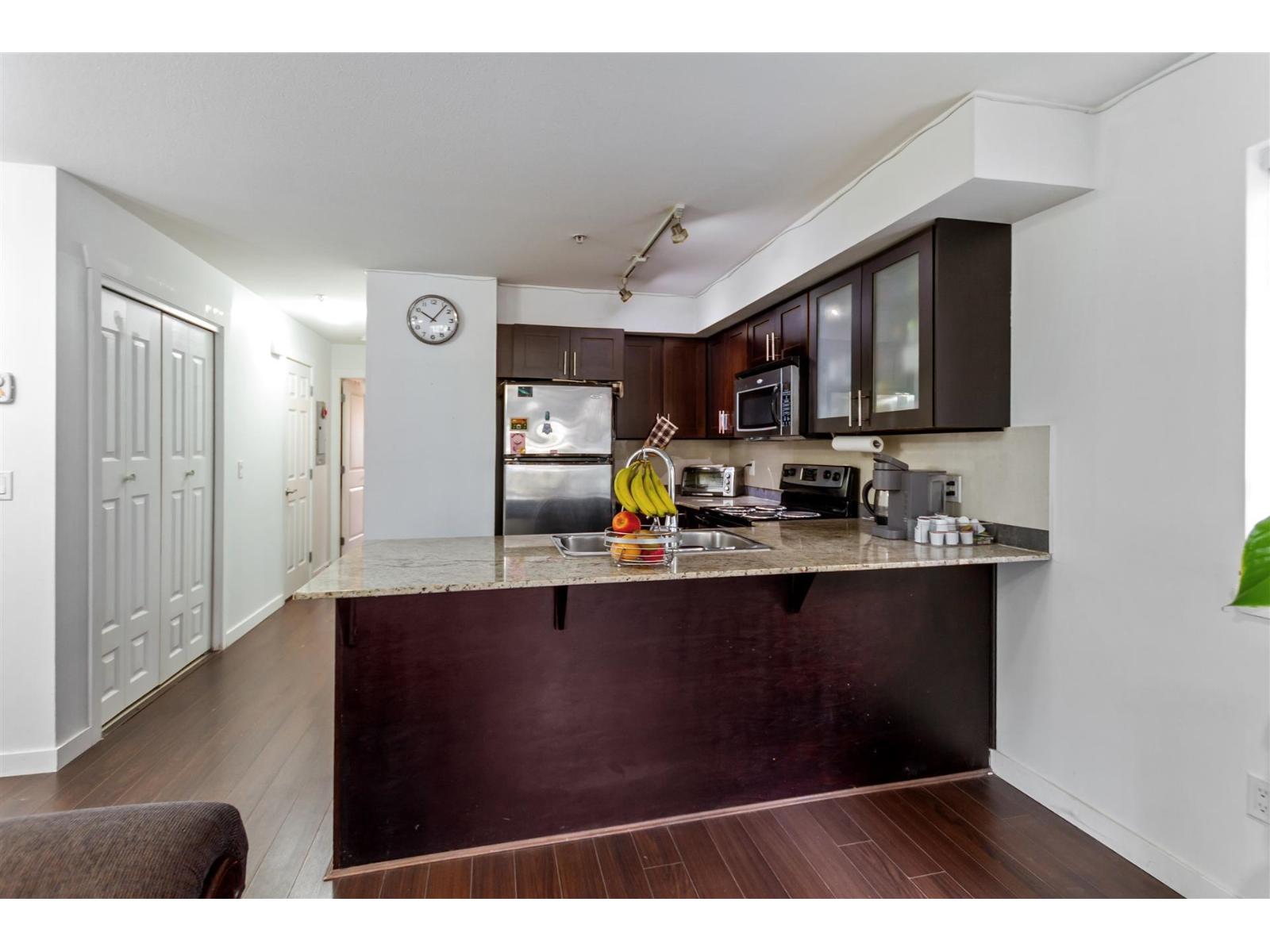 124 13958 108 Avenue Property Photo 3