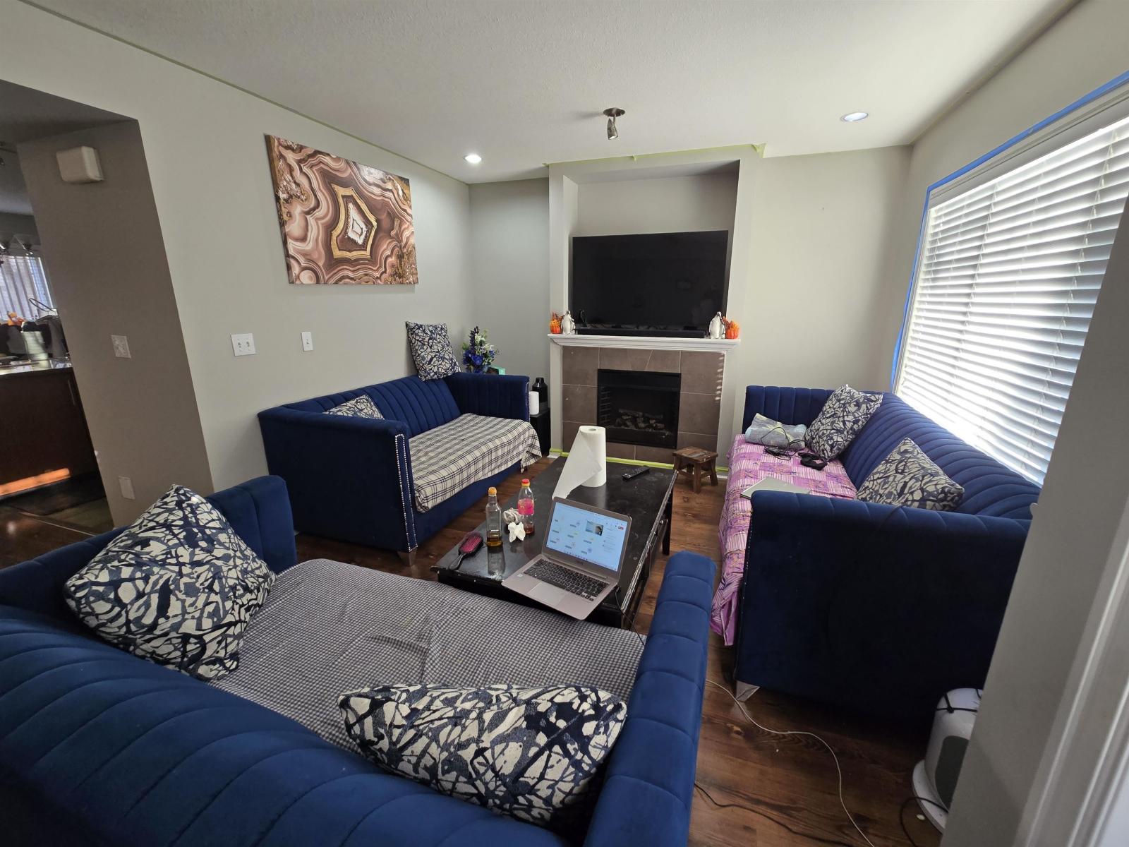 30 6110 138 Street Property Photo 6