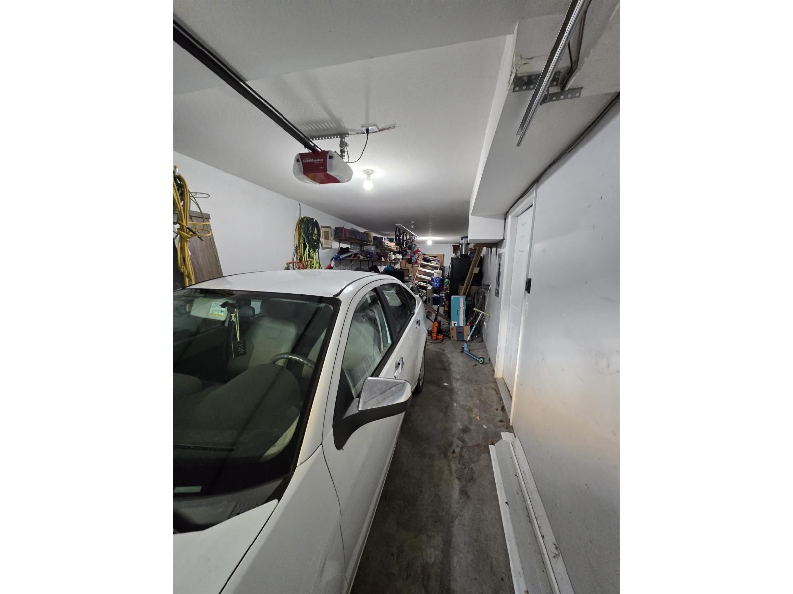 30 6110 138 Street Property Photo 9