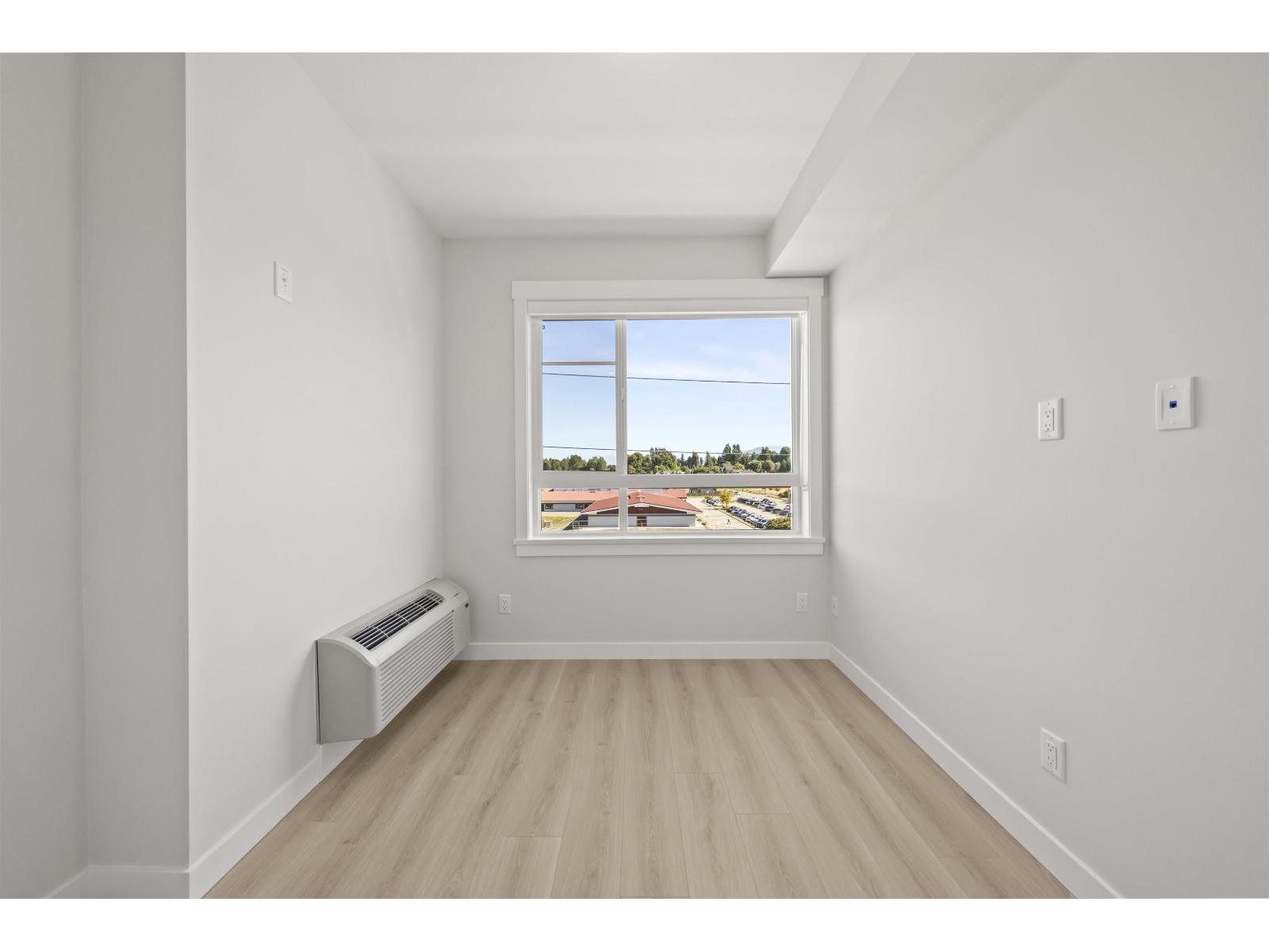 501 8423 Cedar Street Property Photo 12