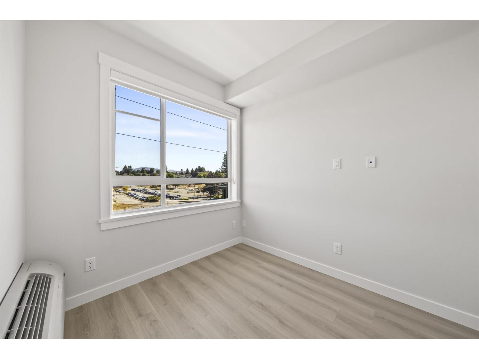 501 8423 Cedar Street Property Photo 13