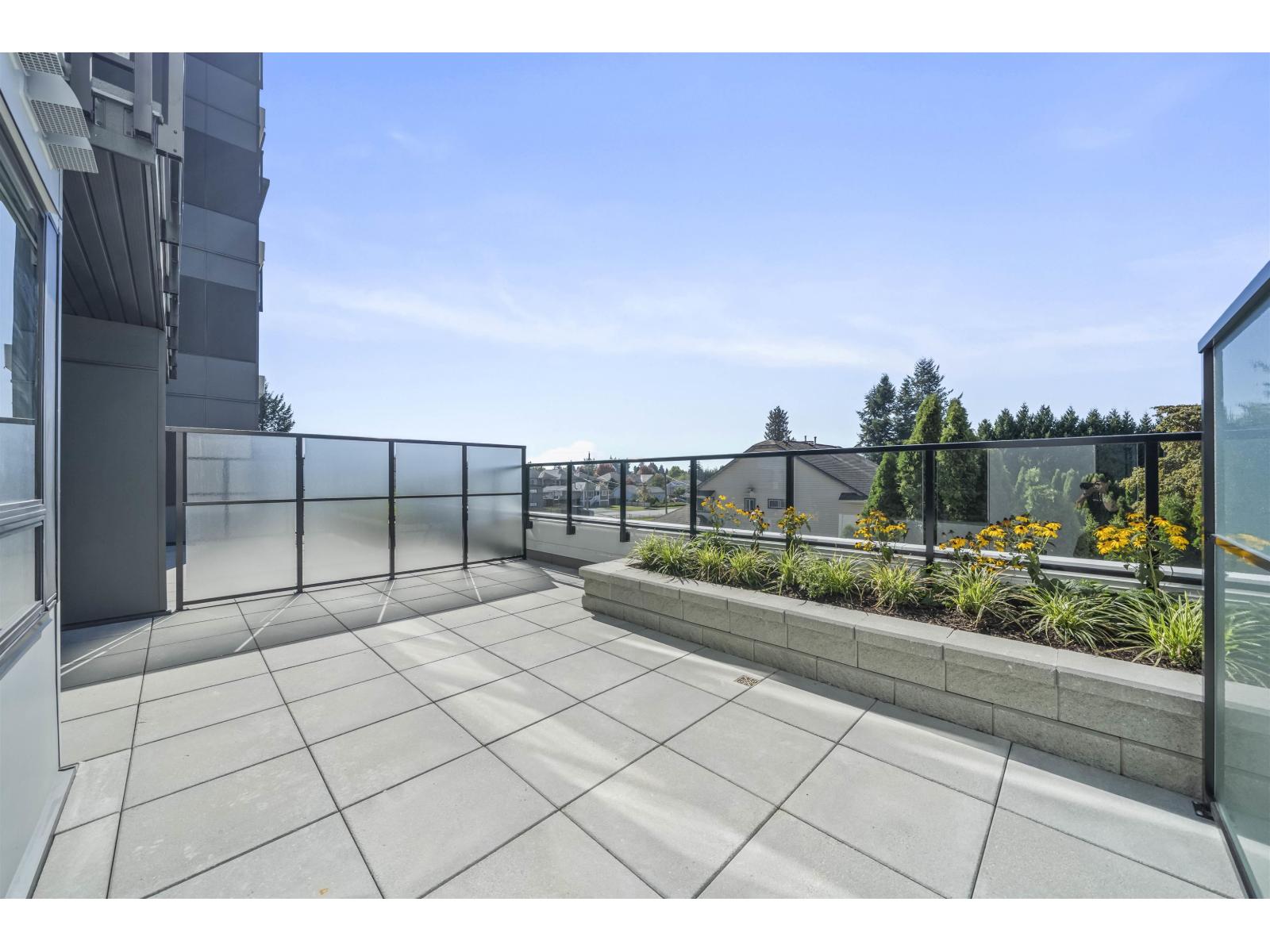 409 8423 Cedar Street Property Photo 10