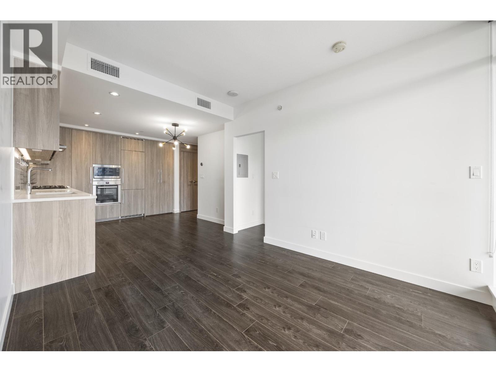 2912 4730 Lougheed Highway Property Photo 9