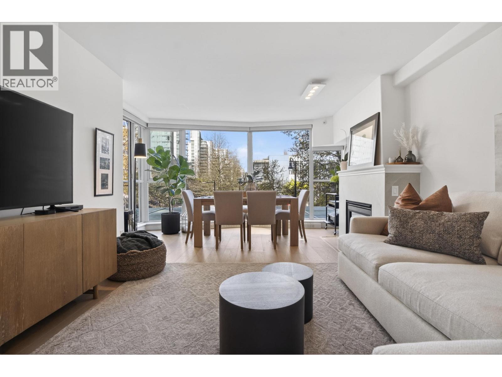 305 560 CARDERO STREET Property Photo 1