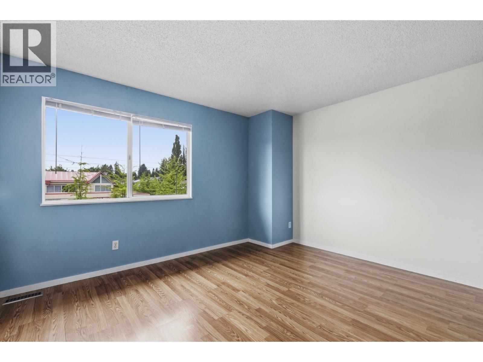 4 3384 Coast Meridian Road Property Photo 13