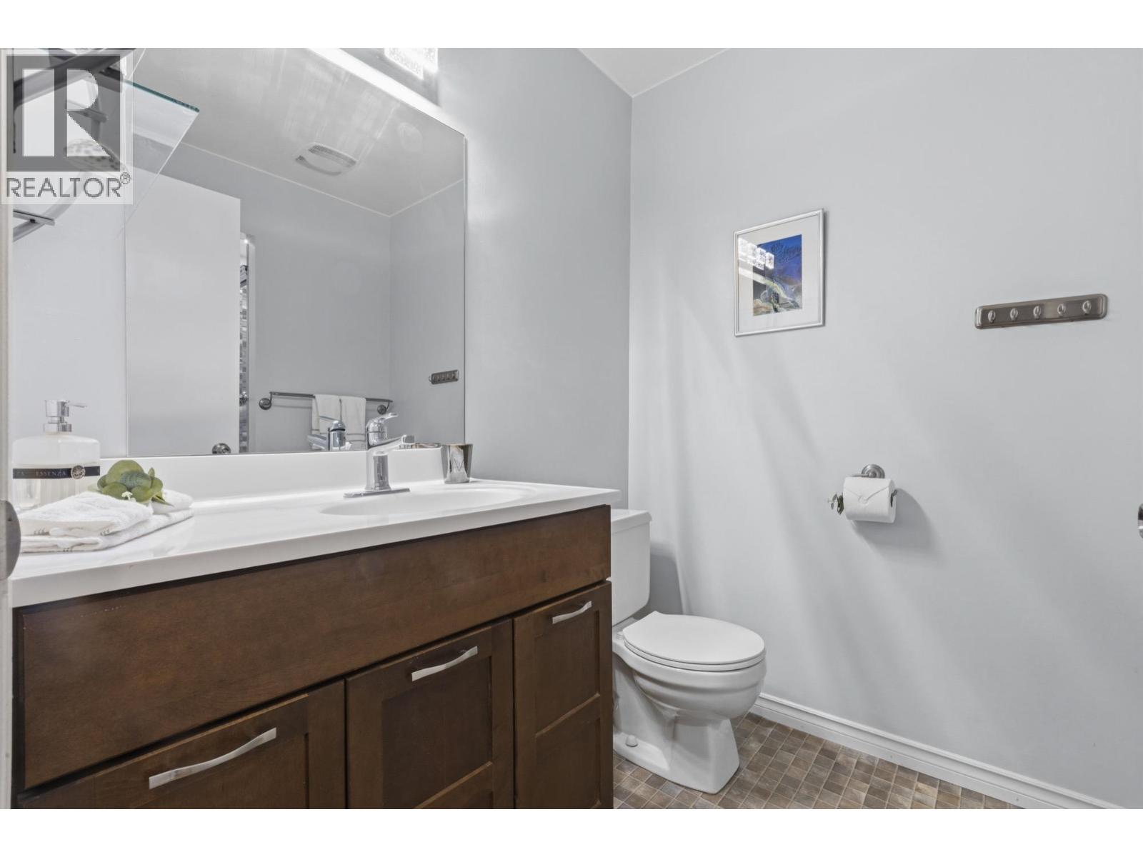 4 3384 Coast Meridian Road Property Photo 16