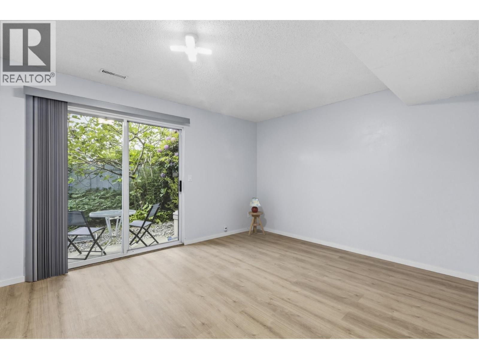 4 3384 Coast Meridian Road Property Photo 24