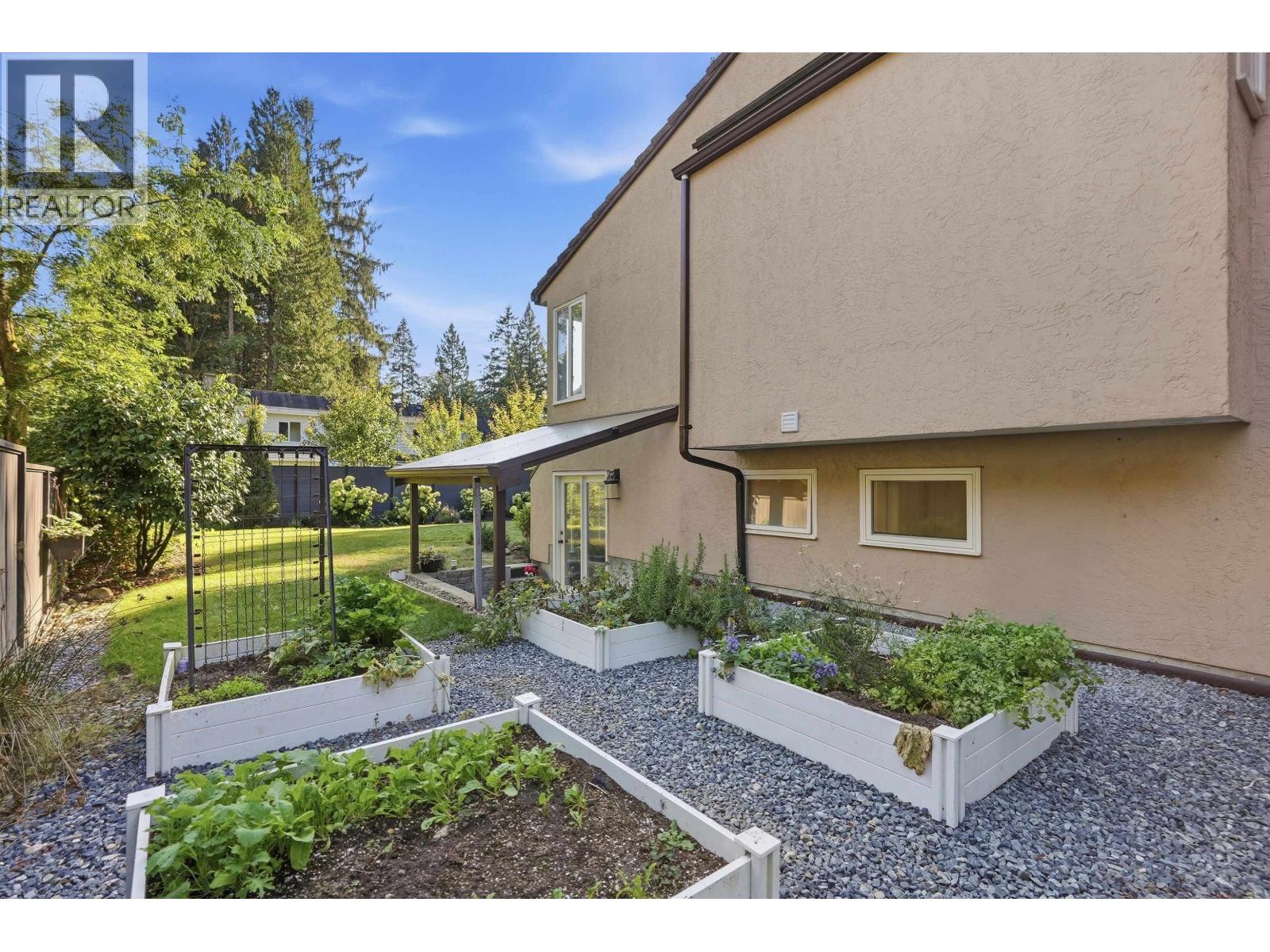 2207 Tanager Place Property Photo 38