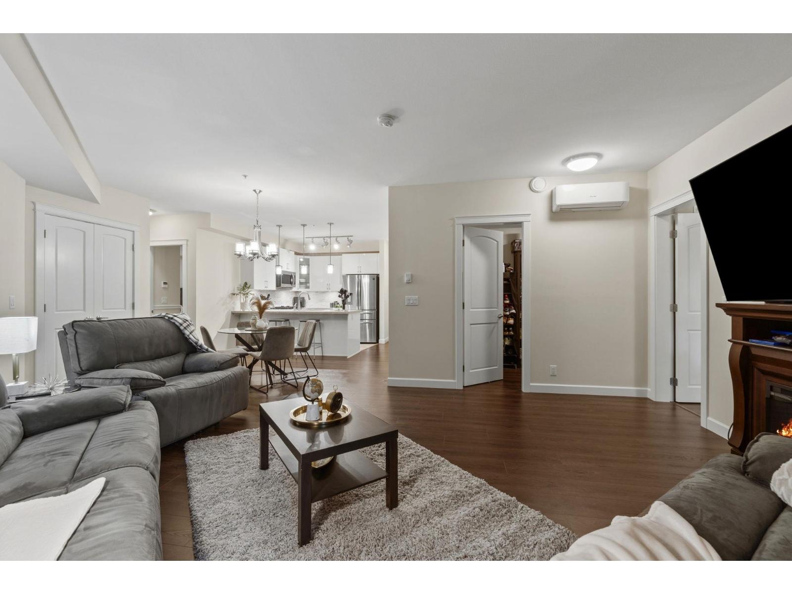 20376 86 Avenue Property Photo 1