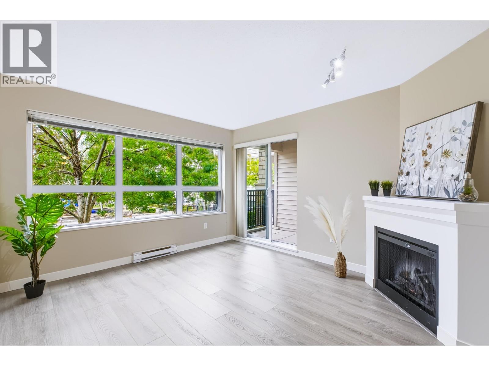 209 8600 Park Road Property Photo 1