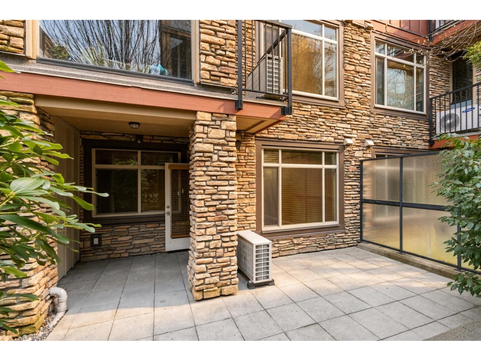 133 8288 207a Street Property Photo 2