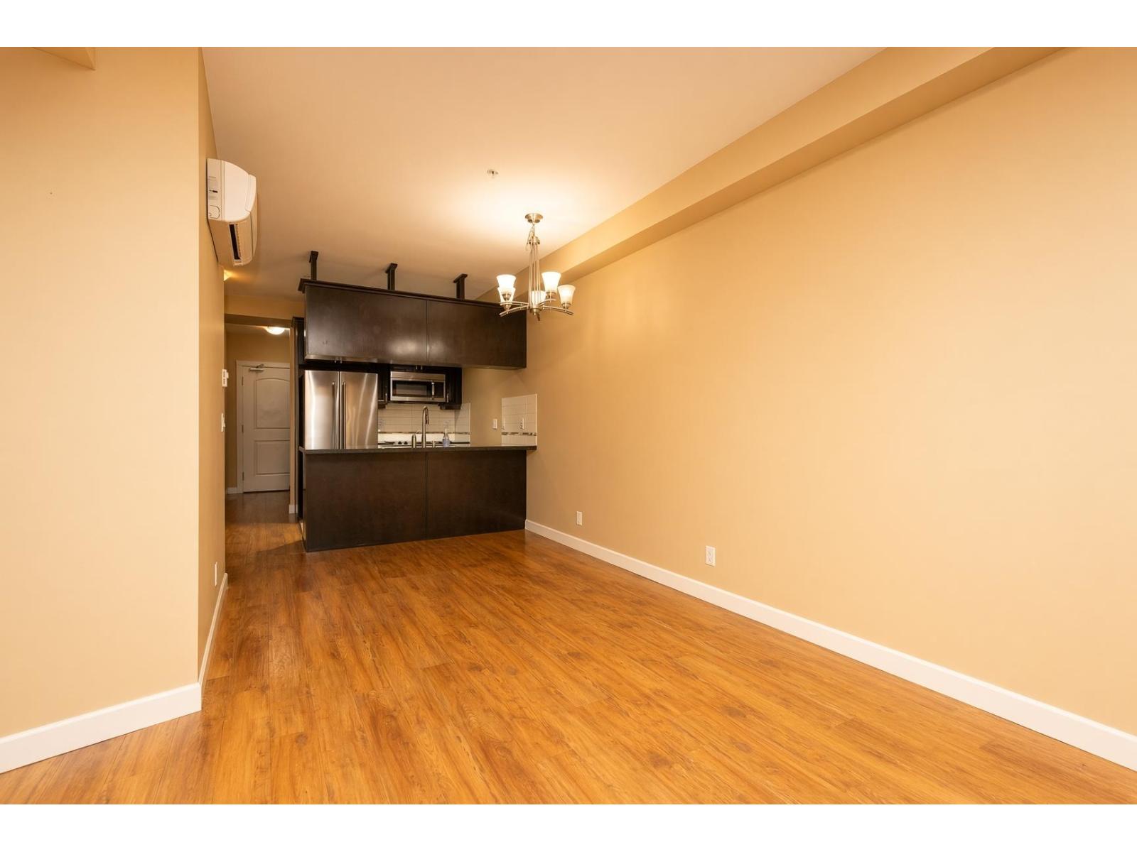 133 8288 207a Street Property Photo 5