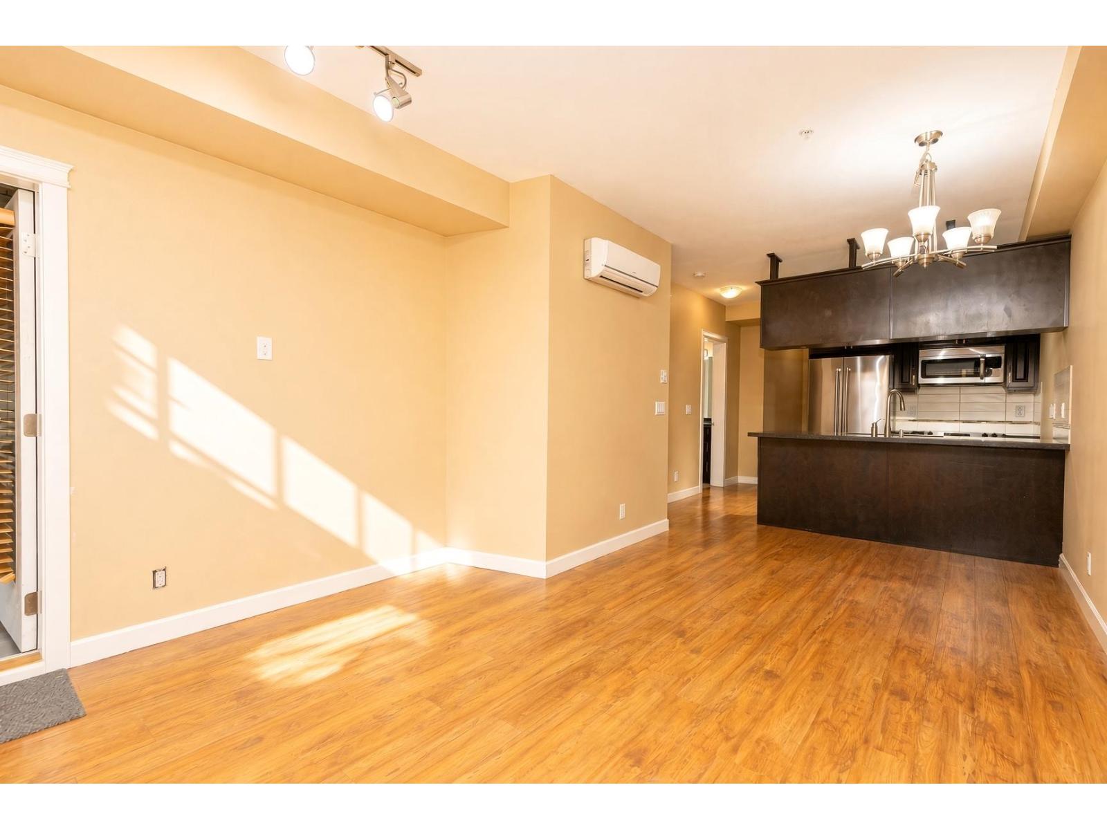 133 8288 207a Street Property Photo 8