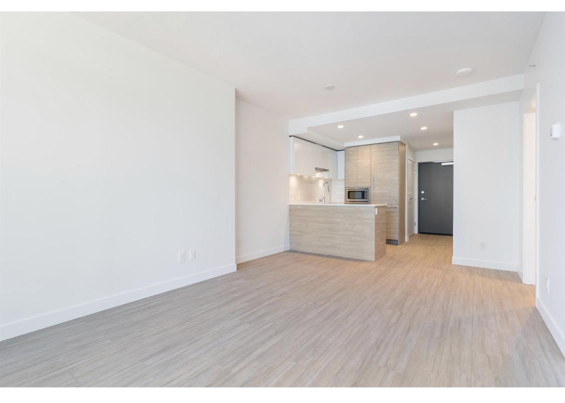 605 13655 Fraser Highway Property Photo 4