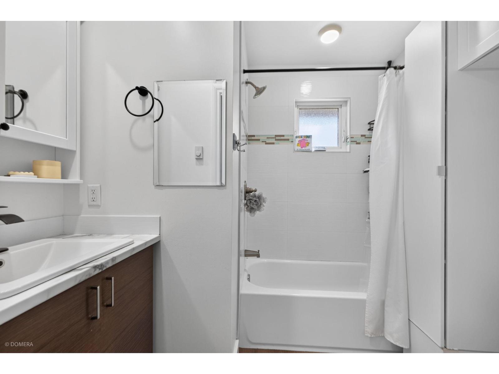 45407 Wellington Avenue Property Photo 14