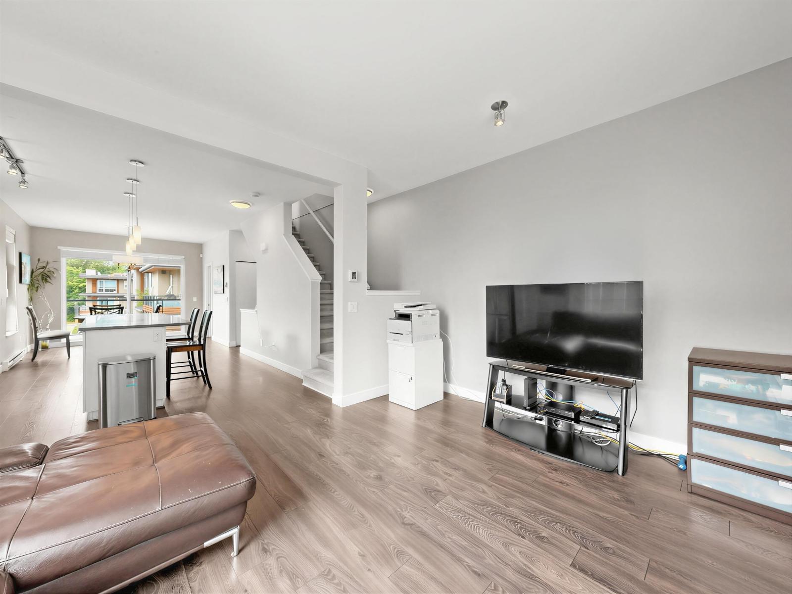 174 2228 162 Street Property Photo 11