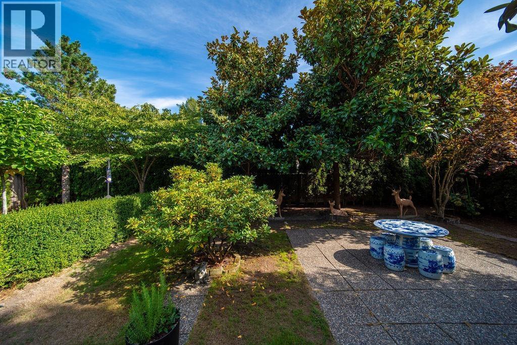 8828 Cooper Road Property Photo 7