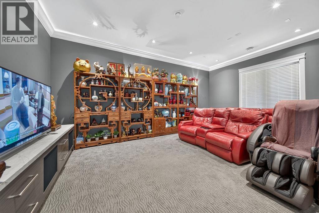 8828 Cooper Road Property Photo 19