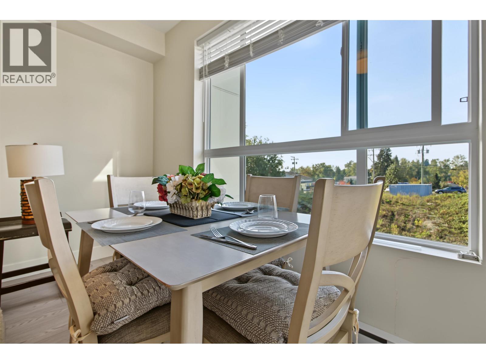 411 11655 Fraser Street Property Photo 14